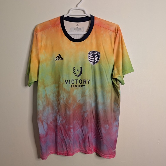 Sporting KC "Love Unites" Pre-Match Shirt – Adidas Licensed MLS Pride Jersey 2XL - Picture 1 of 7